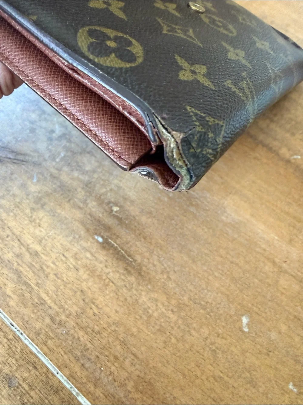 Louis Vuitton Monogram Canvas Folded Key & Card Holder - Brown/Gold